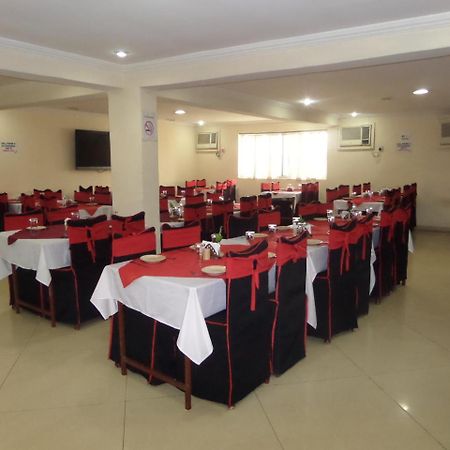 Hotel Newcastle Lagos Esterno foto