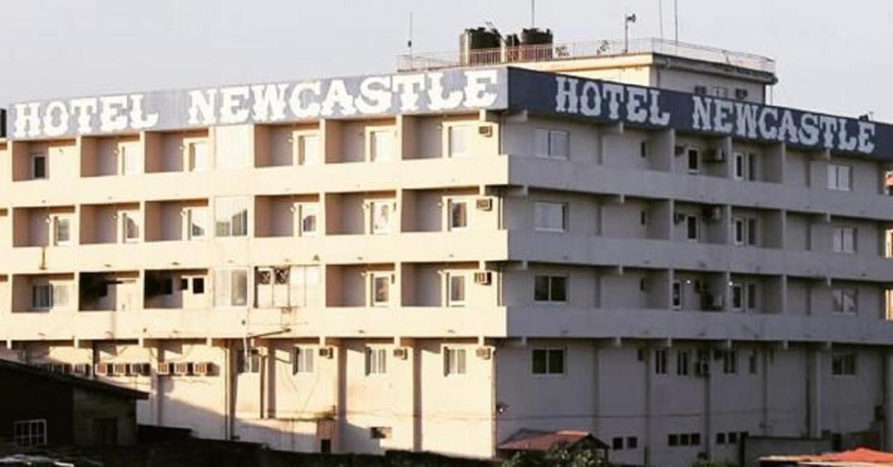 Hotel Newcastle Lagos Esterno foto